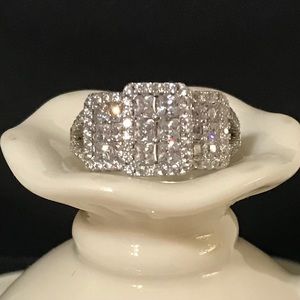 Diamond Engagement Ring Emerald/Round Cut